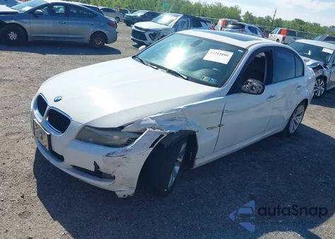 2011 BMW 328I из США, поврежденный, VIN WBAPH5C55BF093784